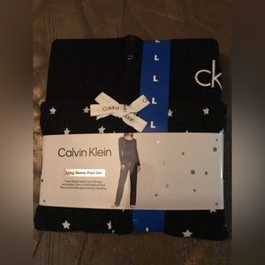 New with tag Calvin Klein pajamas set black stars